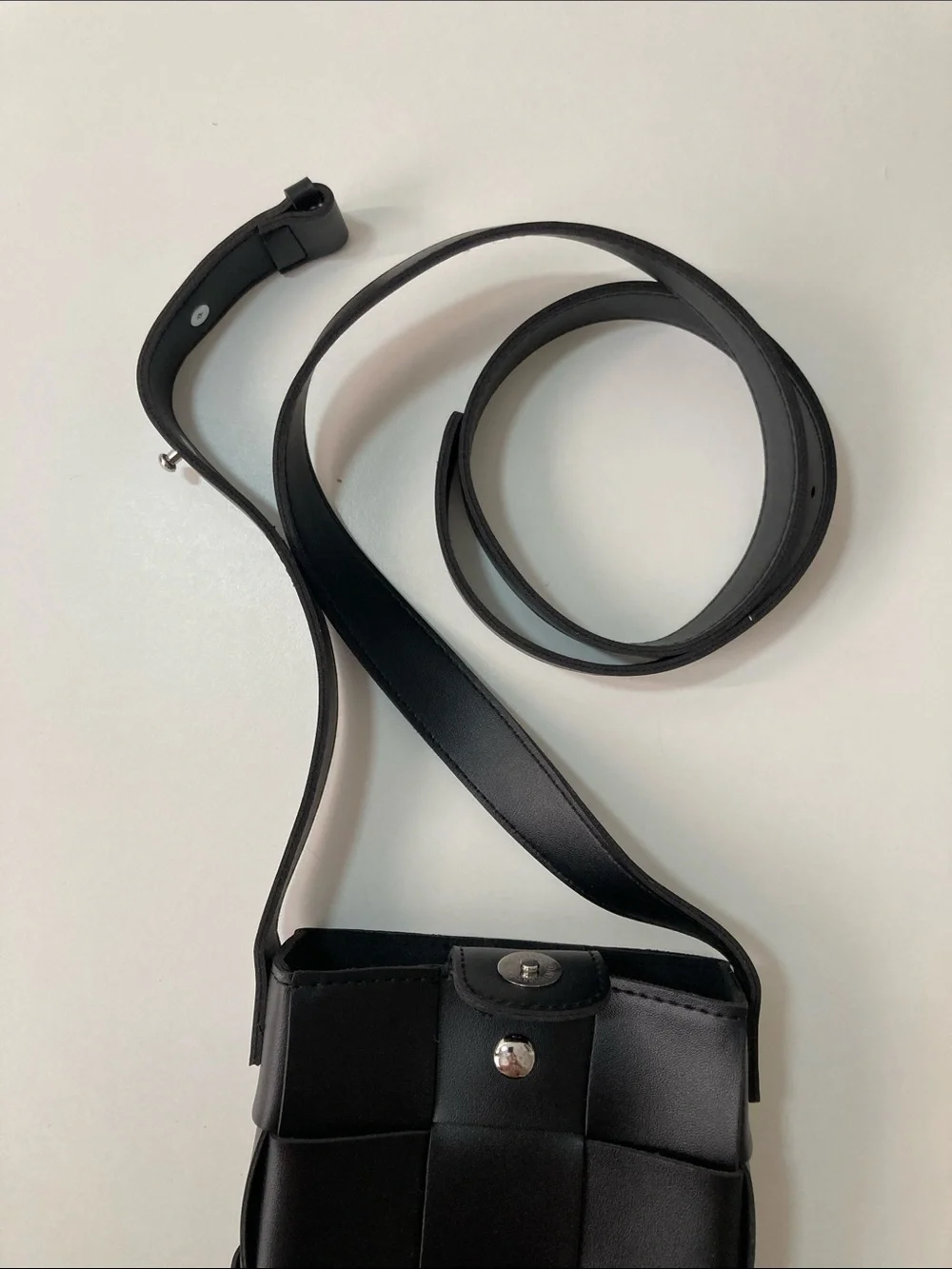 Woven Leather Men’s Belt Pouch - Black